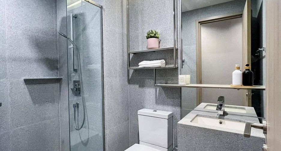 For sale 2 bedrooms condo in Pathum Wan, Bangkok