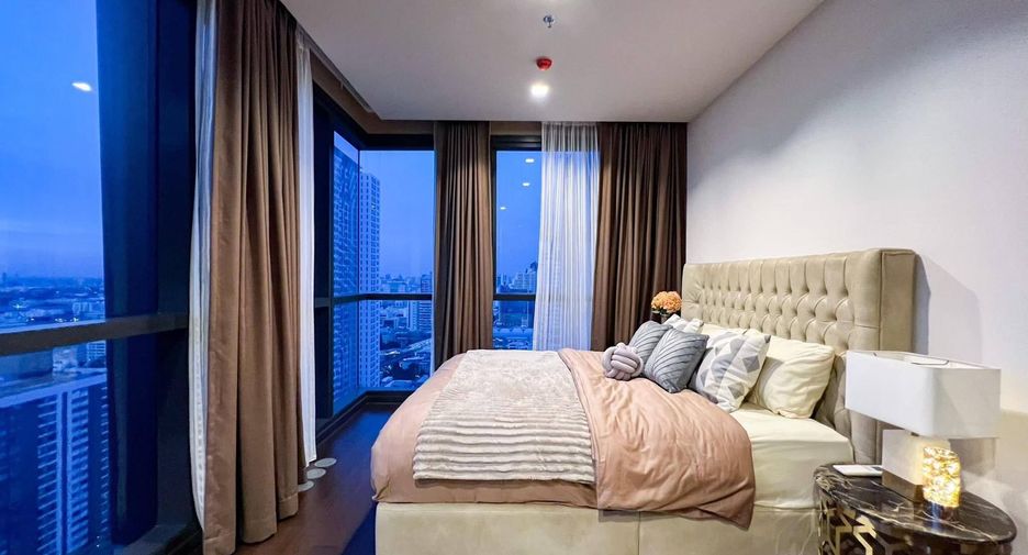 For sale 2 bedrooms condo in Pathum Wan, Bangkok