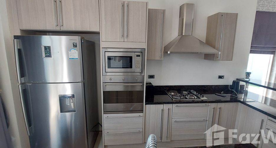 For sale and for rent 15 bedrooms townhouse in Thalang, Phuket