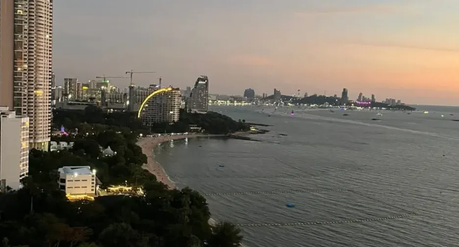 Condo en alquiler de 1 habitaciones en Bang Lamung, Chonburi