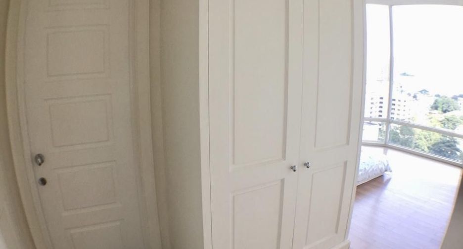 For sale and for rent 2 bedrooms condo in Watthana, Bangkok