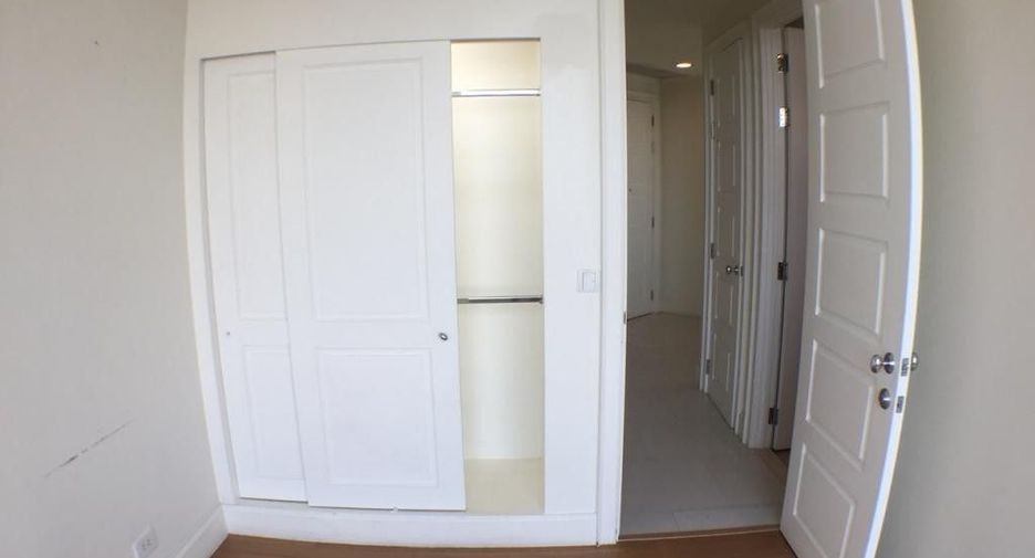 For sale and for rent 2 bedrooms condo in Watthana, Bangkok