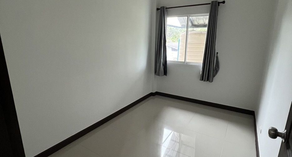 Reihenhaus zum Kauf mit 4 Zimmer in Thalang, Phuket