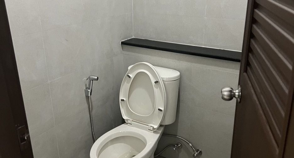 Reihenhaus zum Kauf mit 4 Zimmer in Thalang, Phuket