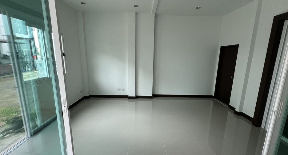 Reihenhaus zum Kauf mit 4 Zimmer in Thalang, Phuket