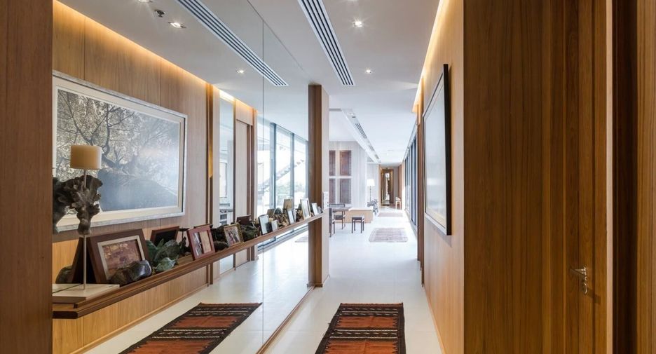 For sale 4 bedrooms condo in Chatuchak, Bangkok