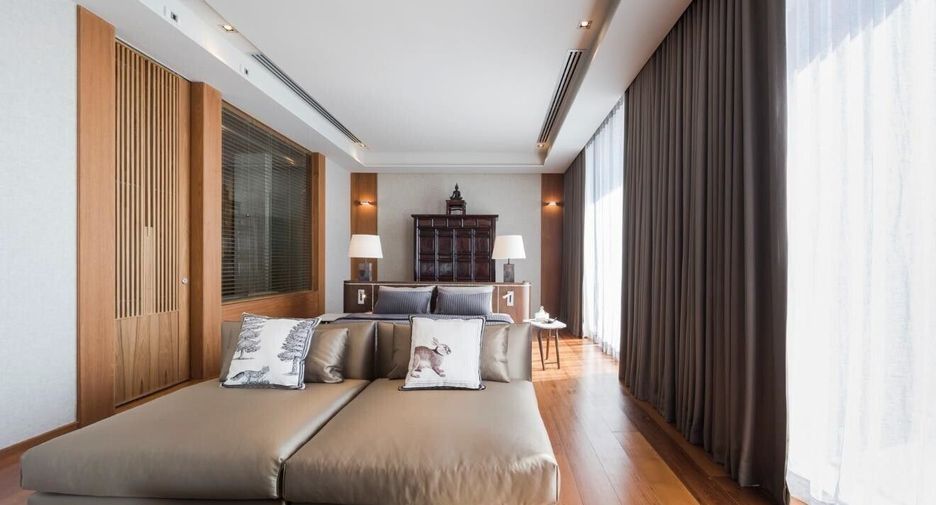 For sale 4 bedrooms condo in Chatuchak, Bangkok