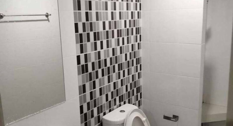 For sale 1 bed condo in Mueang Samut Prakan, Samut Prakan
