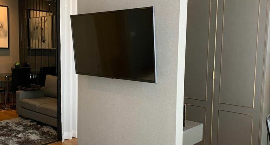 For sale 1 bed condo in Pathum Wan, Bangkok