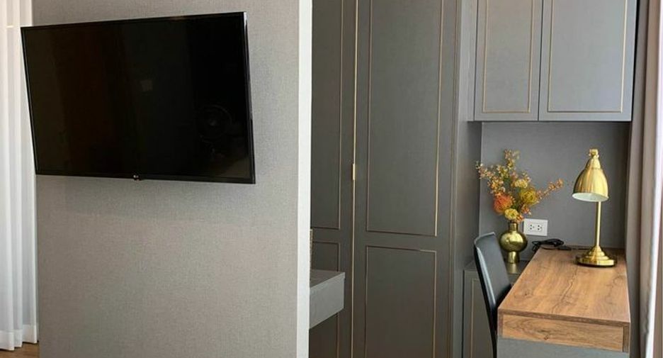For sale 1 bed condo in Pathum Wan, Bangkok