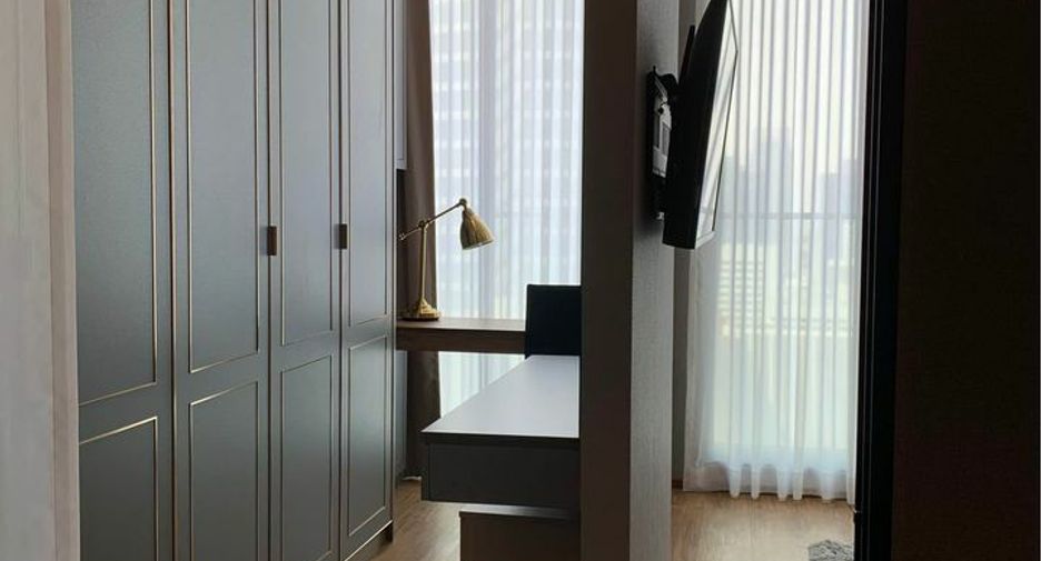 For sale 1 bed condo in Pathum Wan, Bangkok