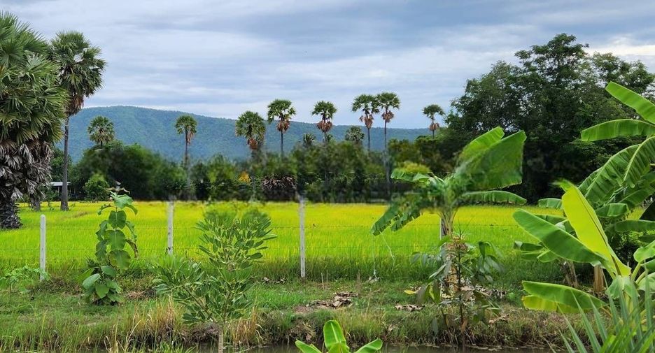 Casa en venta de 1 habitaciones en Ban Lat, Phetchaburi