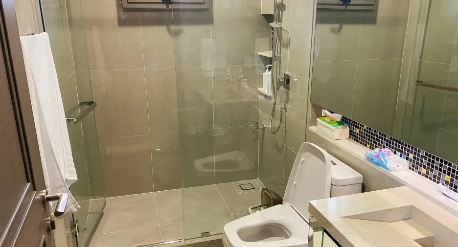 For sale 4 bedrooms villa in Taling Chan, Bangkok