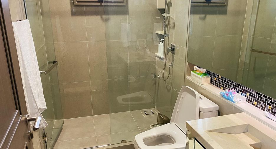 Villa en venta de 4 habitaciones en Taling Chan, Bangkok