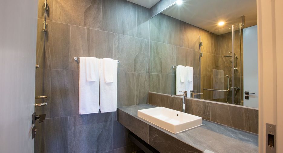 For rent 2 bedrooms apartment in Mueang Phuket, Phuket