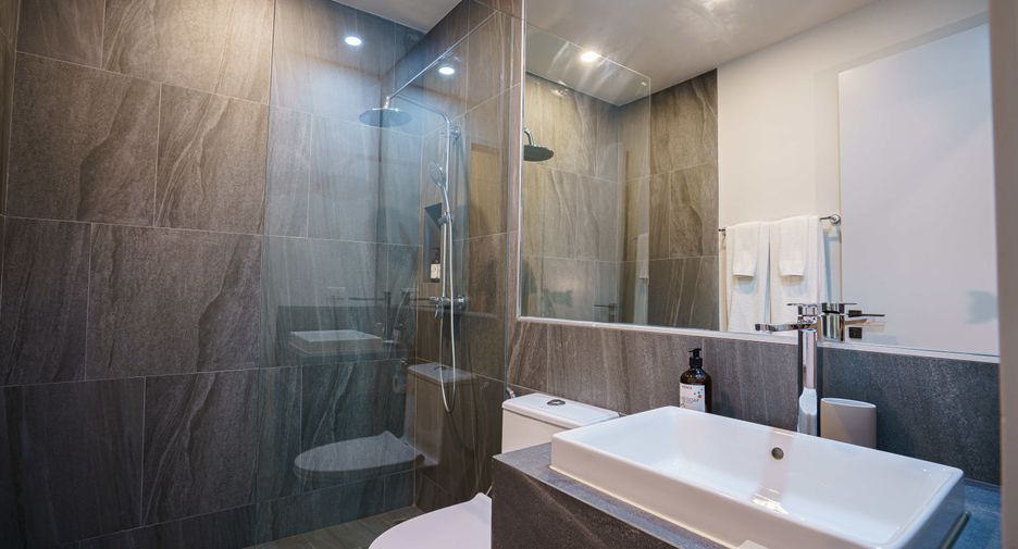 For rent 2 bedrooms apartment in Mueang Phuket, Phuket