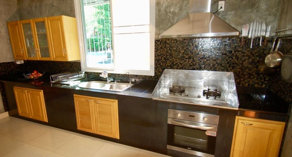 À vendre 6 chambres villa à Mueang Krabi, Krabi