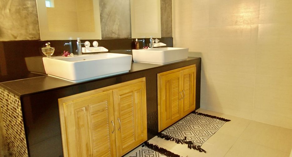 À vendre 6 chambres villa à Mueang Krabi, Krabi