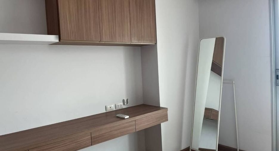 For sale 2 bedrooms condo in Watthana, Bangkok
