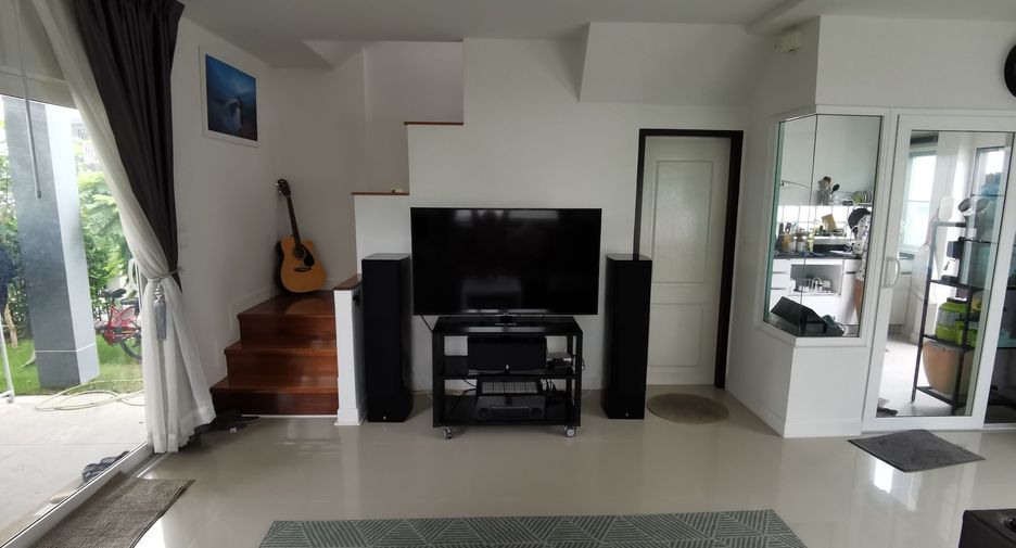 Haus zum Kauf mit 3 Zimmer in Prawet, Bangkok