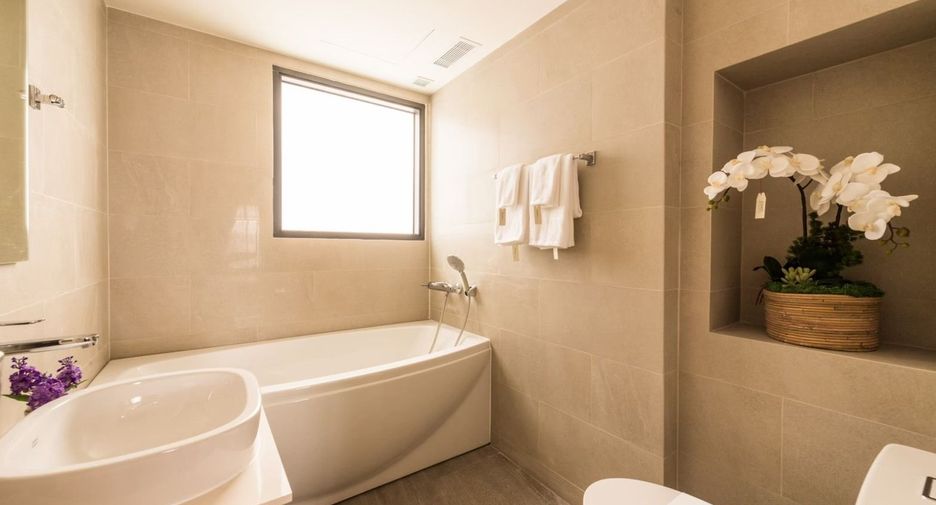 For sale 2 bedrooms condo in Mueang Chon Buri, Chonburi