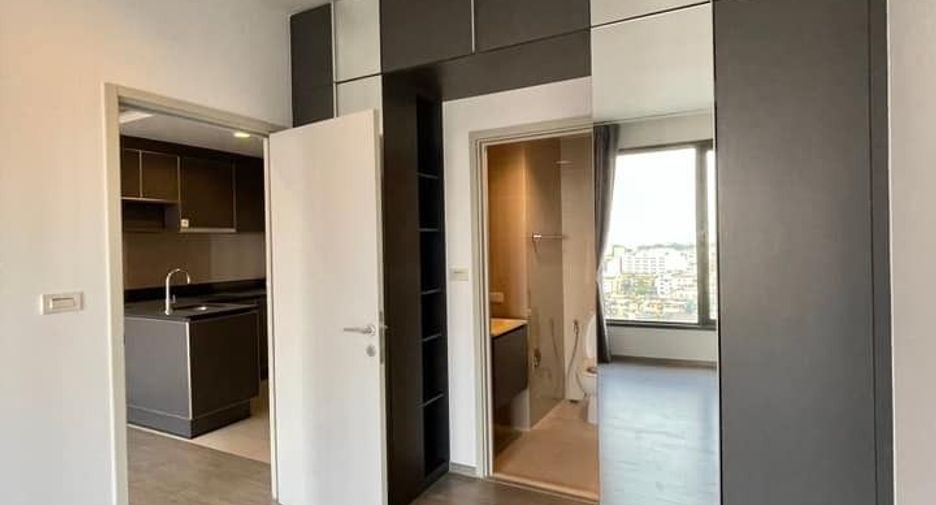For sale 1 bed condo in Khlong San, Bangkok