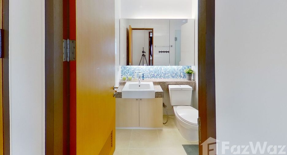 For sale and for rent 2 bedrooms condo in Phra Khanong, Bangkok