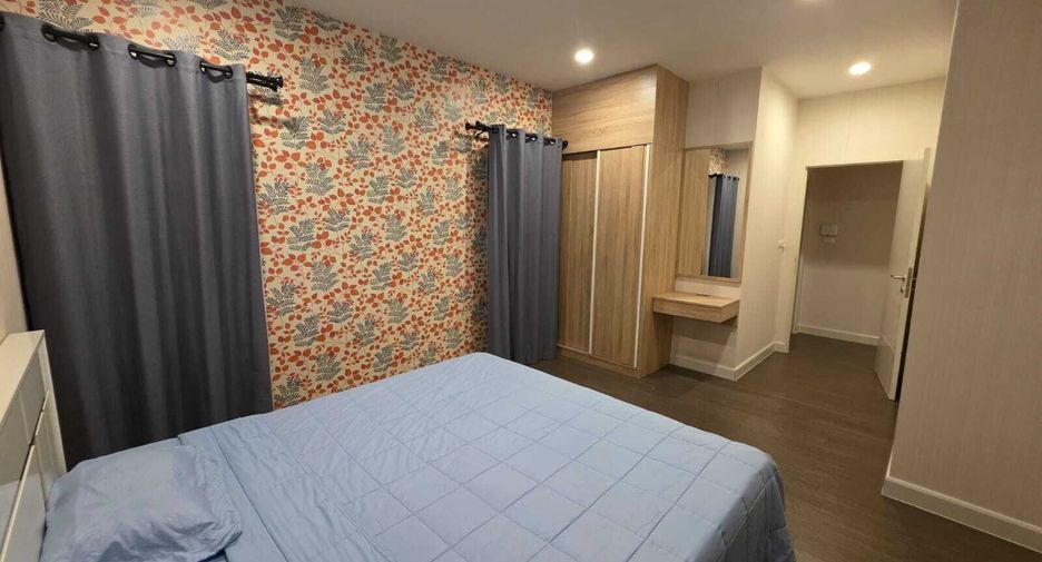Haus zur Miete mit 4 Zimmer in Mueang Phuket, Phuket