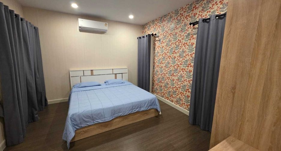 For rent 4 bedrooms house in Mueang Phuket, Phuket