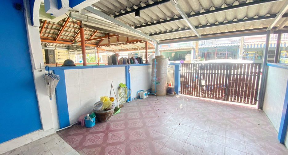 Casa adosada en venta de 2 habitaciones en Mueang Samut Prakan, Samut Prakan