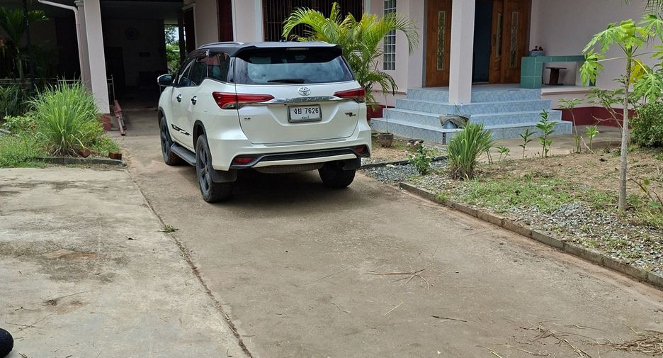 For sale 7 bedrooms house in Mueang Amnat Charoen, Amnat Charoen