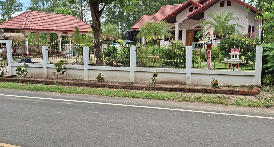 For sale 7 bedrooms house in Mueang Amnat Charoen, Amnat Charoen