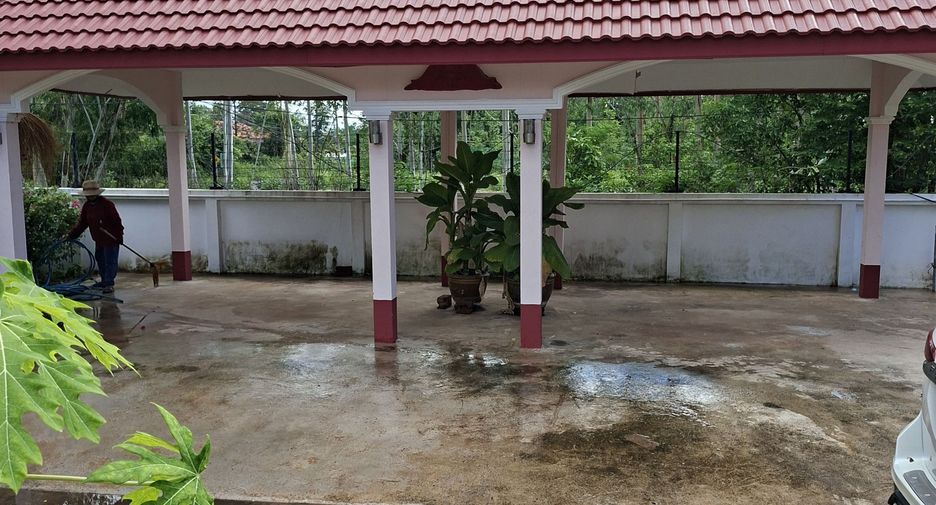 For sale 7 bedrooms house in Mueang Amnat Charoen, Amnat Charoen