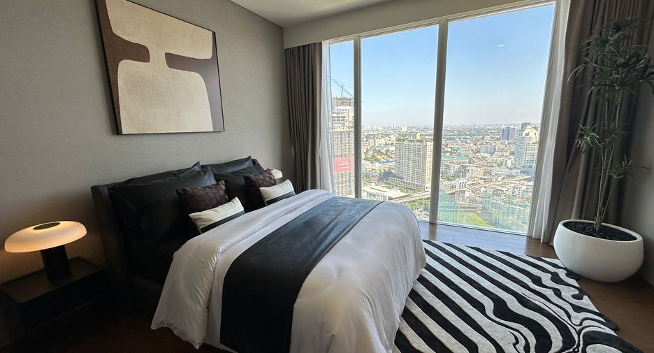 For sale 4 ベッドルーム condo in Khlong Toei, Bangkok