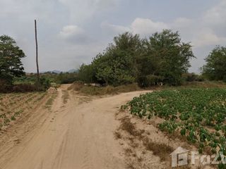 出售 土地 在 Pluak Daeng, Rayong
