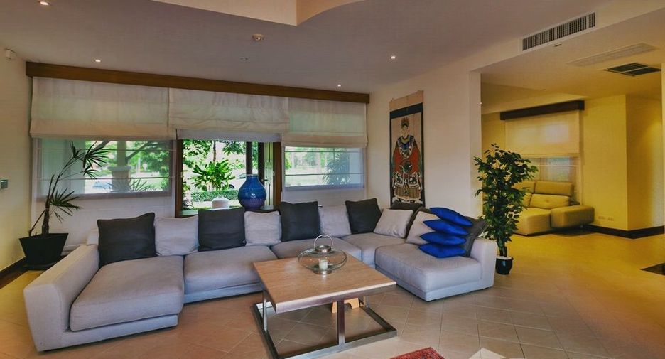 Villa en alquiler de 4 habitaciones en Thalang, Phuket