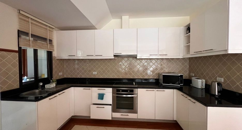For rent 4 bedrooms villa in Thalang, Phuket