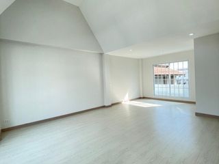 For sale 3 bedrooms townhouse in Bang Kapi, Bangkok