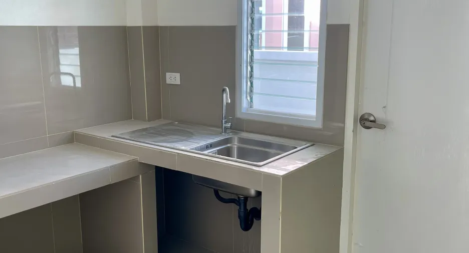 Haus zum Kauf mit 3 Zimmer in Nakhon Chai Si, Nakhon Pathom