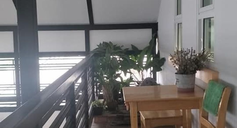 À vendre 3 chambres maison de ville à Phasi Charoen, Bangkok
