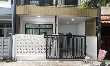 For sale 3 bedrooms townhouse in Mueang Phuket, Phuket