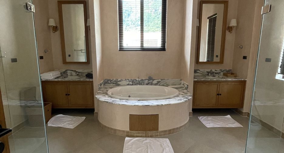 For sale 5 bedrooms villa in Pak Chong, Nakhon Ratchasima