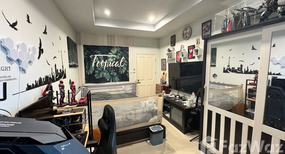 For sale 3 bedrooms townhouse in Lat Krabang, Bangkok