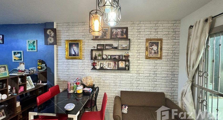 For sale 3 bedrooms townhouse in Lat Krabang, Bangkok