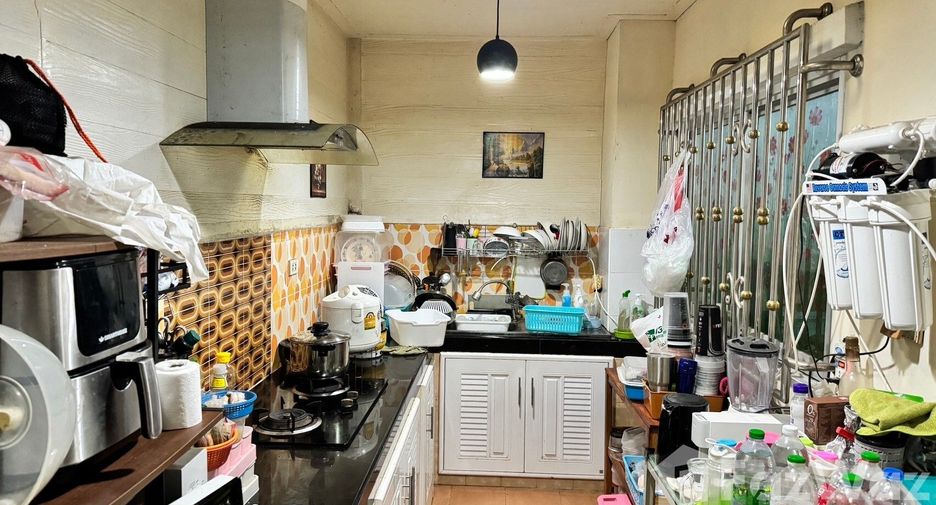 For sale 3 bedrooms townhouse in Lat Krabang, Bangkok