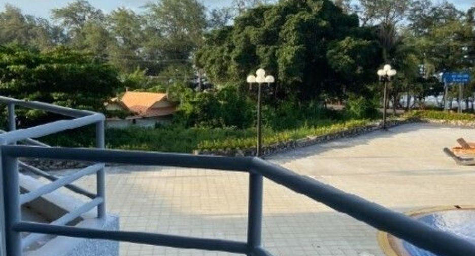 For sale 1 bed condo in Mueang Rayong, Rayong