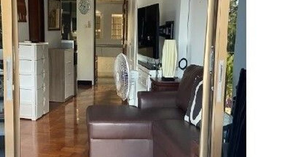 For sale 1 bed condo in Mueang Rayong, Rayong