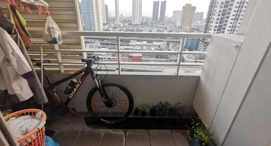 For sale 1 bed condo in Khlong San, Bangkok