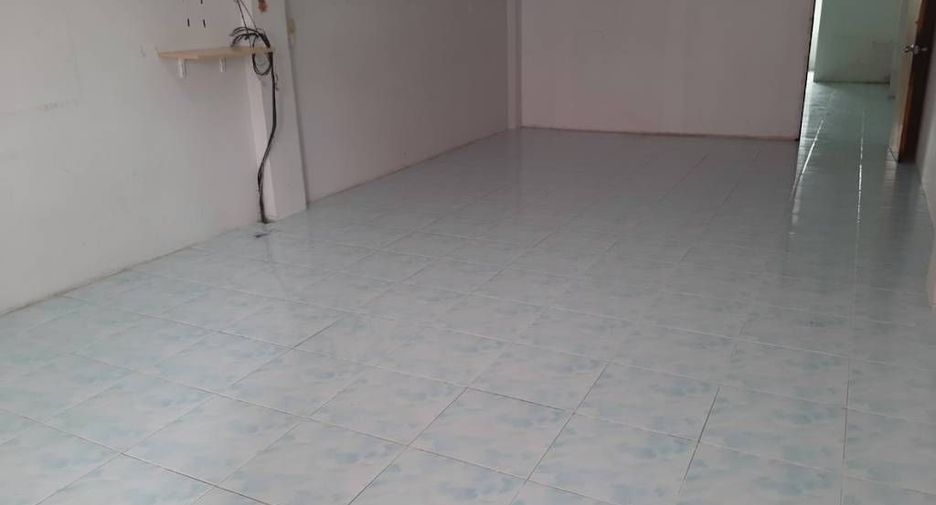 Gewerbefläche zur Miete mit 4 Zimmer in Mueang Nonthaburi, Nonthaburi