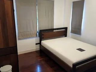 Haus zum Kauf mit 4 Zimmer in Taling Chan, Bangkok